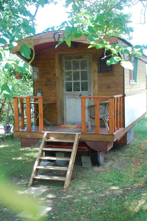 Maison D'Hotes Ainsi Soie T-Il Combovin Rum bild